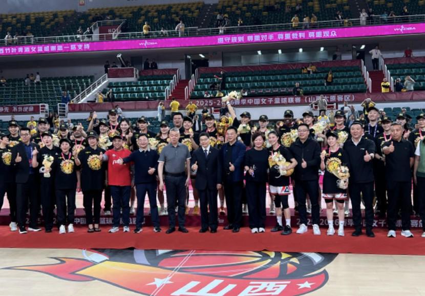 世界杯高清回放-四川女篮74-65山西女篮4年3夺WCBA总冠军，李缘当选FMVP
